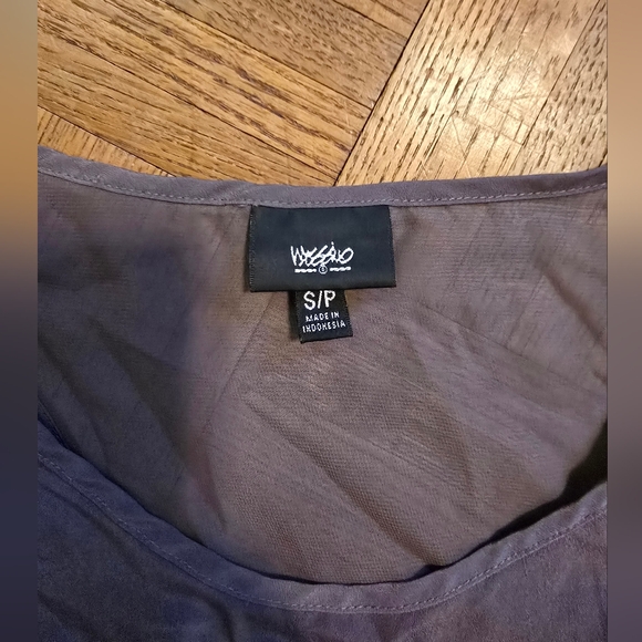 Tank top - Picture 3 of 3